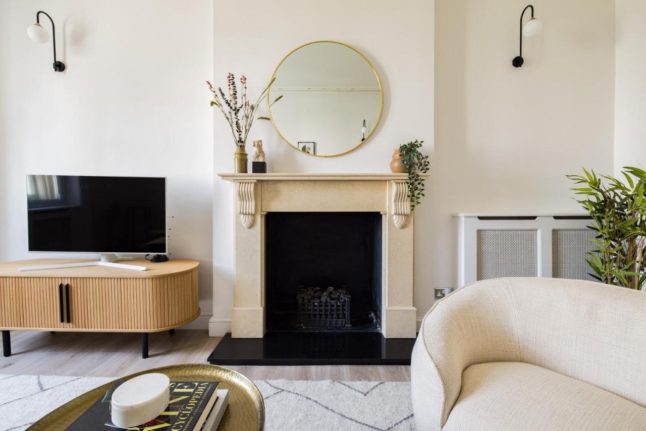 Appartement The Sussex Garden Retreat - Elegant 2Bdr Flat à Londres Extérieur photo